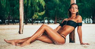 What a Beautiful Woman Wants: Rachel Cook - Maxim